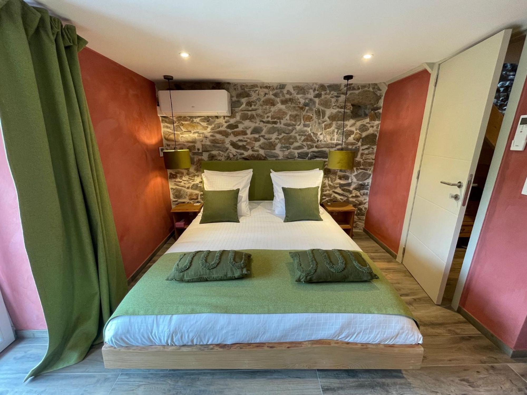 Les Chambres De Laurette Spa Luaran gambar